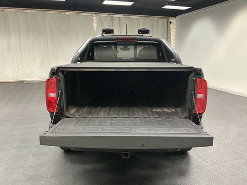 Used 2019 Chevrolet Colorado ZR2 w/ ZR2 Midnight Special Edition AWD/4WD image 26