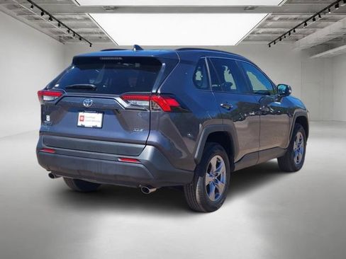 Used 2025 Toyota RAV4 XLE FWD image 6