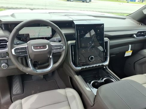 New 2026 GMC Yukon Elevation AWD/4WD image 16