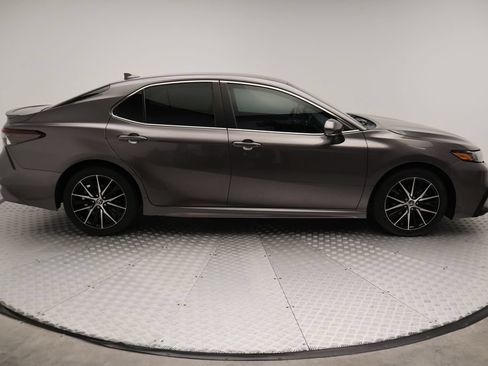 Used 2024 Toyota Camry SE w/ Convenience Package FWD image 7