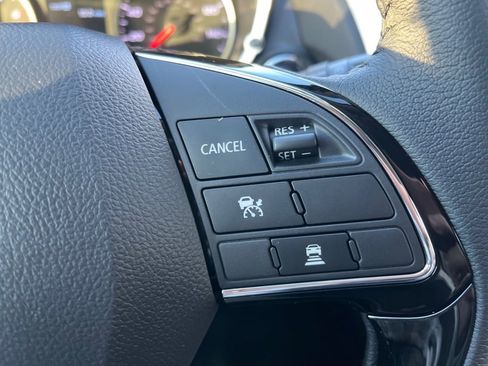 New 2024 Mitsubishi Eclipse Cross SE image 29