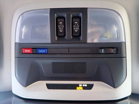 Certified 2025 Subaru Crosstrek 2.0i Premium image 23