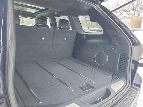 Used 2014 Jeep Grand Cherokee Overland image 7