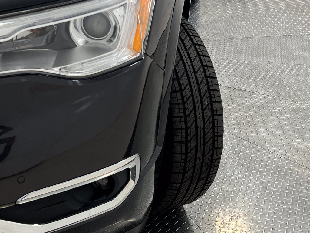 Used 2017 GMC Acadia Denali w/ Technology Package AWD/4WD image 41