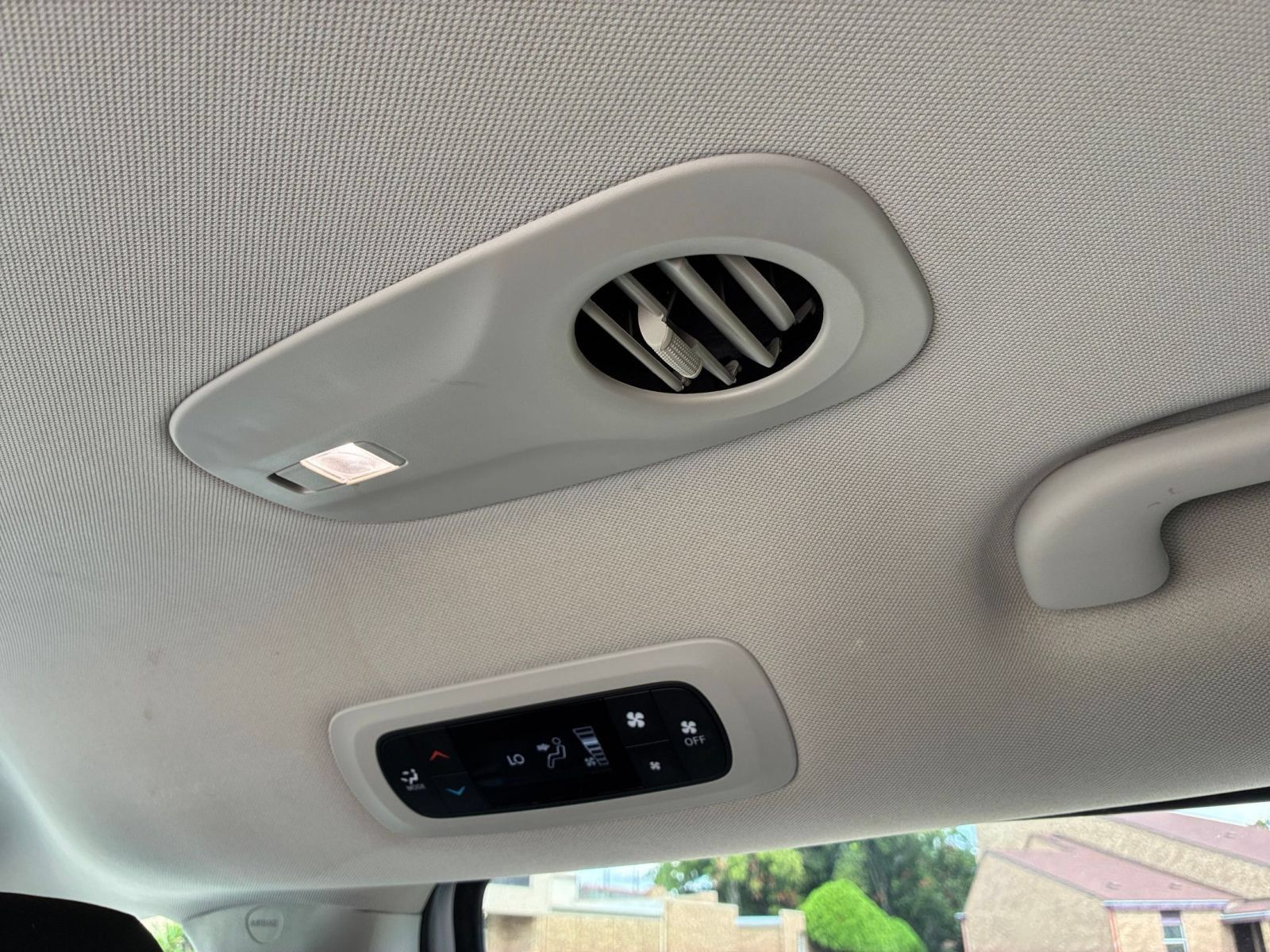 Used 2024 Chrysler Voyager LX FWD image 22