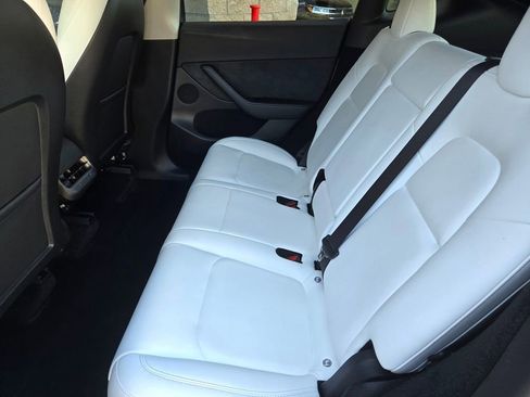 Used 2023 Tesla Model Y Long Range image 12