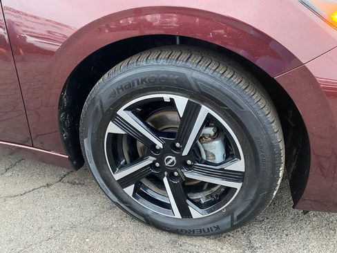 Used 2025 Nissan Sentra SV image 27