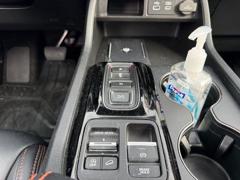 Used 2025 Honda Pilot TrailSport image 20