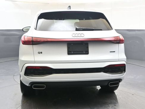 Used 2025 Audi Q5 Premium Plus w/ Premium Plus AWD/4WD image 4