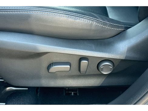 Used 2022 Subaru Forester Limited w/ Popular Package #3 image 13