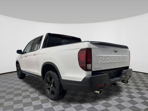 New 2026 Honda Ridgeline Black Edition image 3