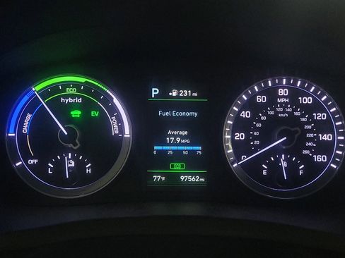 Used 2019 Hyundai Sonata Limited FWD image 23