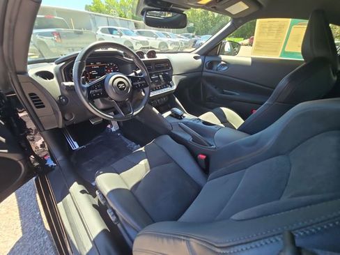 Used 2025 Nissan Z Performance w/ Floor Mat Package RWD image 18