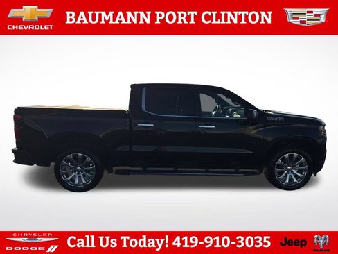 Used 2021 Chevrolet Silverado 1500 High Country w/ Technology Package AWD/4WD image 7