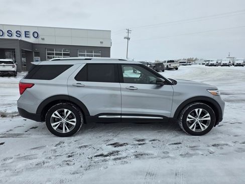 Used 2020 Ford Explorer Platinum w/ Premium Technology Package image 8