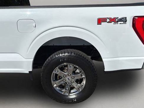 Used 2023 Ford F150 Lariat w/ Trailer Tow Package image 34