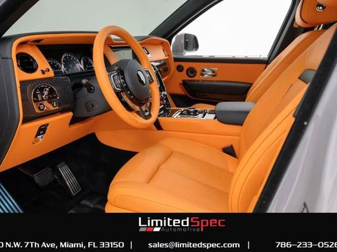 Used 2023 Rolls-Royce Cullinan Black Badge w/ Driver's Package image 38