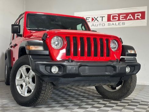 Used 2019 Jeep Wrangler Unlimited Sport S image 4