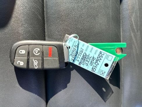 Used 2020 Jeep Grand Cherokee Limited w/ Premium Lighting Group image 33