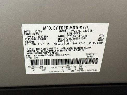 Used 2017 Ford Explorer XLT AWD/4WD image 32