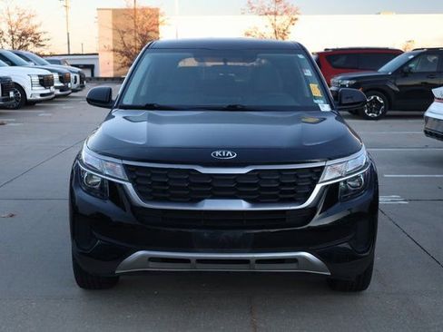Used 2021 Kia Seltos LX image 3