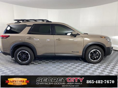 Used 2024 Nissan Pathfinder Rock Creek image 8