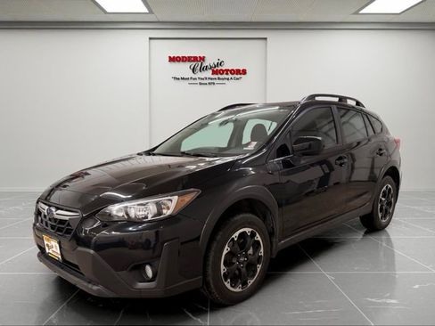 Used 2022 Subaru Crosstrek 2.0i Premium image 3