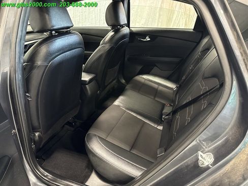 Used 2021 Kia Forte GT-Line w/ GT-Line Premium Package image 9