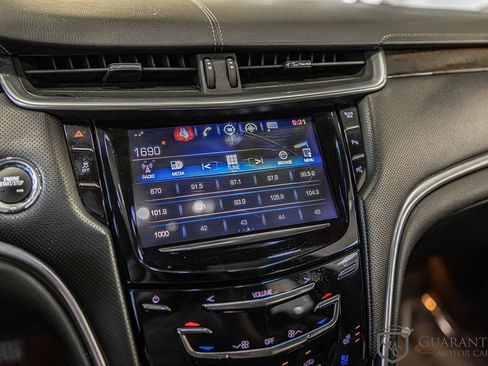 Used 2016 Cadillac XTS Luxury image 27