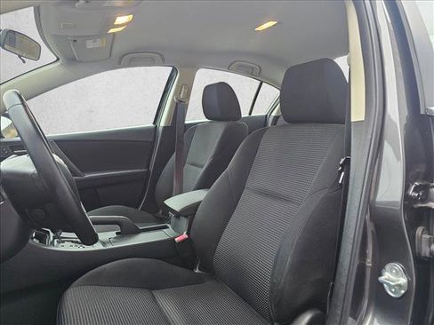 Used 2013 MAZDA MAZDA3 i Touring image 19