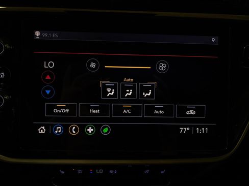 Used 2022 Chevrolet Bolt LT FWD image 21