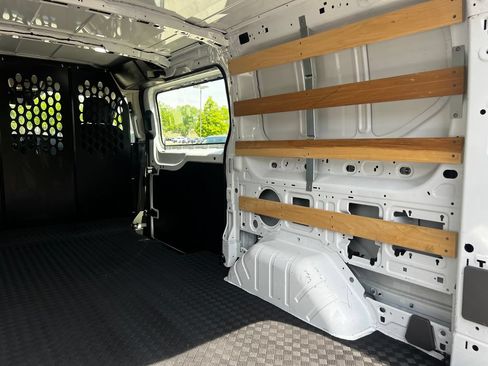 Used 2025 Ford Transit 250 Low Roof w/ Exterior Upgrade Package RWD image 28