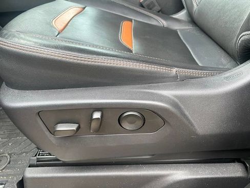 Used 2023 GMC Sierra 1500 AT4 w/ AT4 Premium Package AWD/4WD image 8