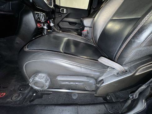 Used 2021 Jeep Wrangler Unlimited Rubicon w/ Dual Top Group image 18