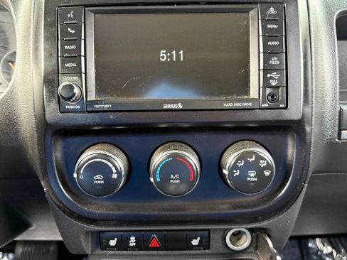 Used 2017 Jeep Patriot High Altitude AWD/4WD image 26