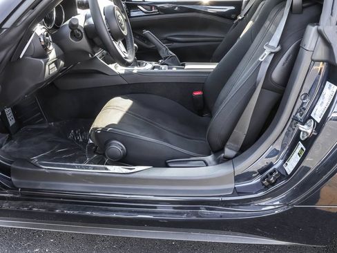 New 2026 MAZDA MX-5 Miata Club w/ Interior Package RWD image 23