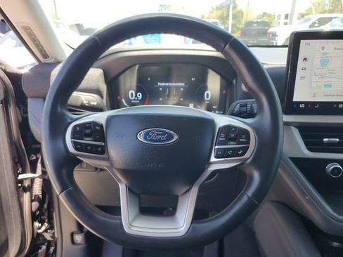 Used 2025 Ford Explorer Active RWD image 26