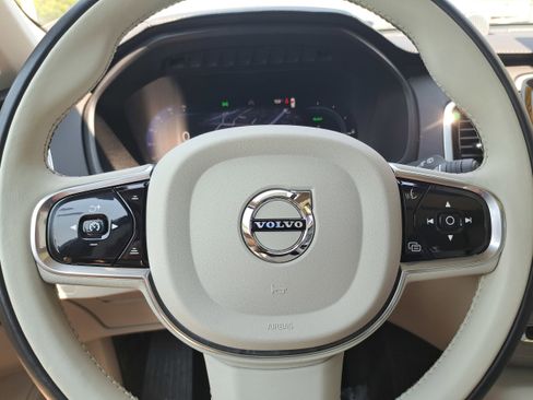 Used 2023 Volvo XC90 T8 Ultimate w/ Protection Package Premier image 10
