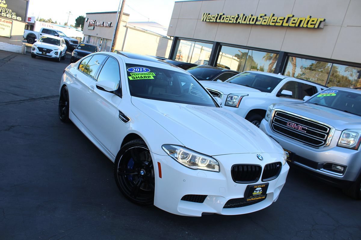 Used 2015 BMW M5 RWD image 43