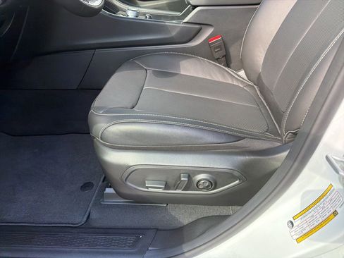 New 2026 Jeep Grand Cherokee Limited image 16