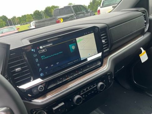 New 2025 Chevrolet Silverado 1500 LT image 21