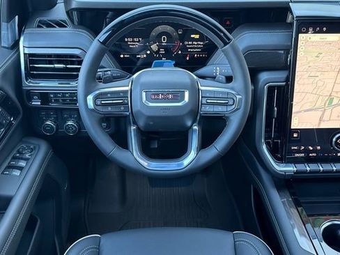 New 2026 GMC Yukon Elevation image 16