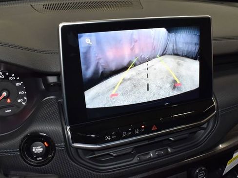 New 2026 Jeep Compass Latitude image 12