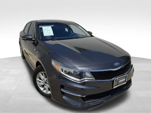 Used 2017 Kia Optima LX FWD image 2