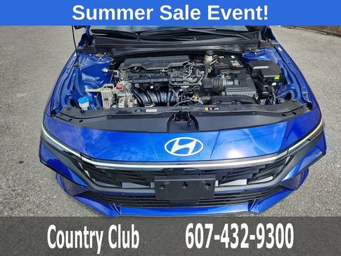 Certified 2024 Hyundai Elantra SEL w/ Convenience Package FWD image 29