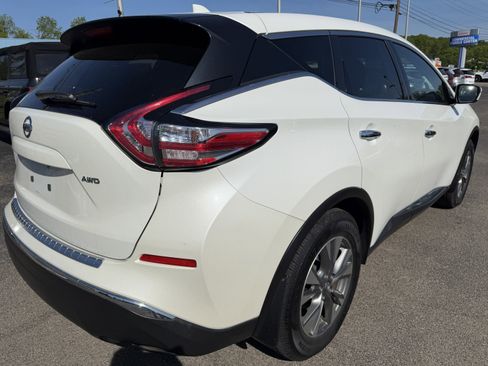Used 2018 Nissan Murano S AWD/4WD image 2
