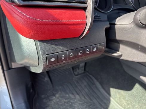 Used 2022 Toyota Camry XSE w/ Navigation Upgrade Package image 20