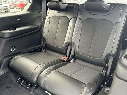 New 2025 Jeep Grand Cherokee L Altitude image 7