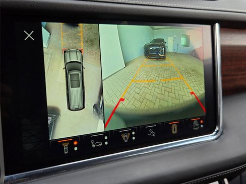Used 2023 GMC Yukon Denali Ultimate AWD/4WD image 19