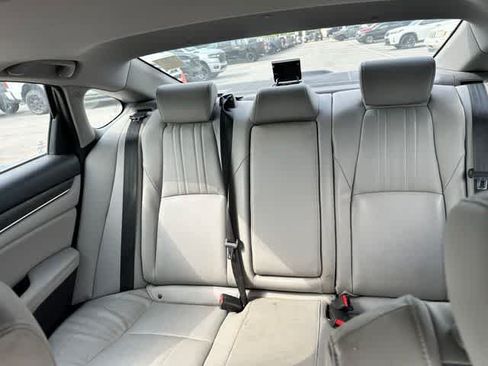 Used 2018 Honda Accord EX-L image 5